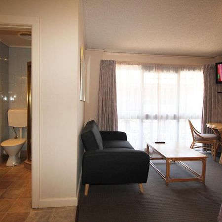 Beaumaris Bay Motel Екстериор снимка