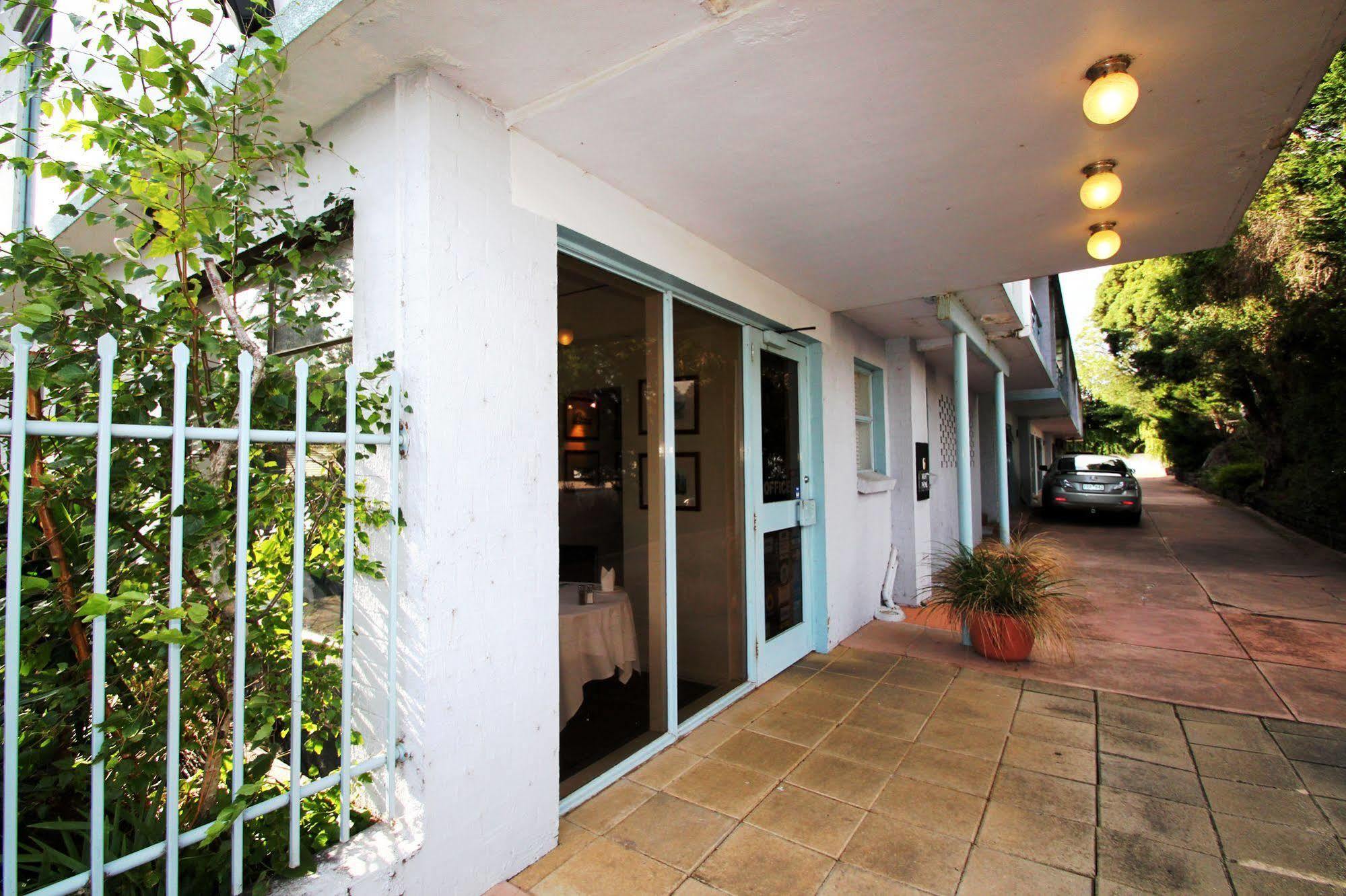 Beaumaris Bay Motel Екстериор снимка