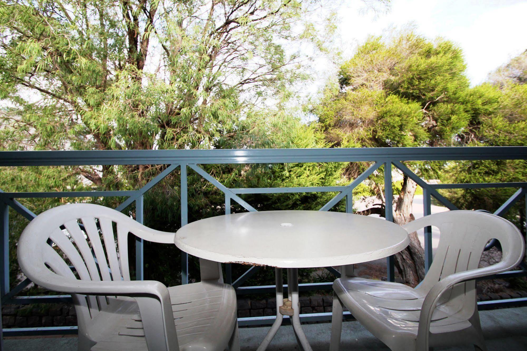 Beaumaris Bay Motel Екстериор снимка
