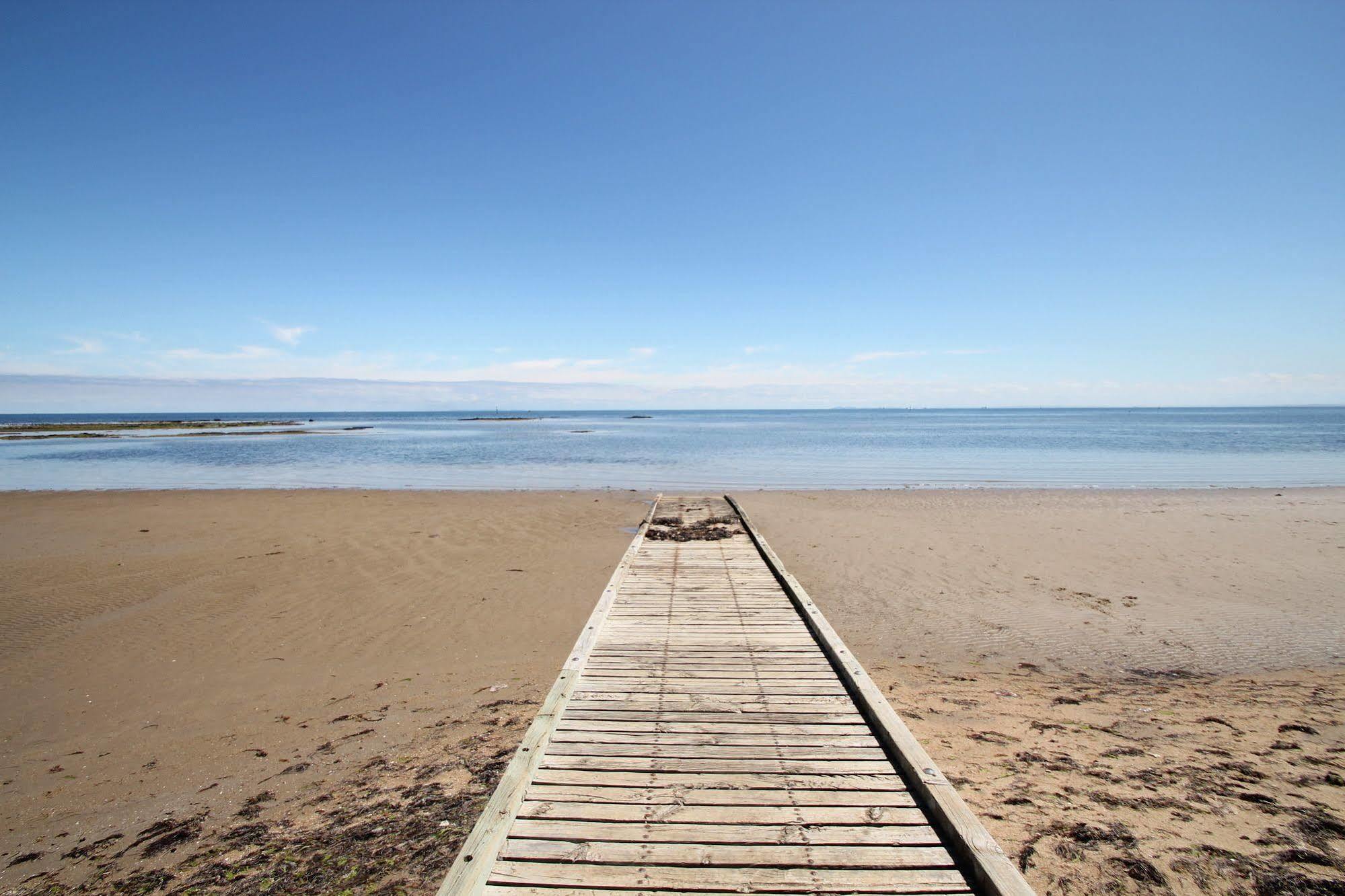 Beaumaris Bay Motel Екстериор снимка