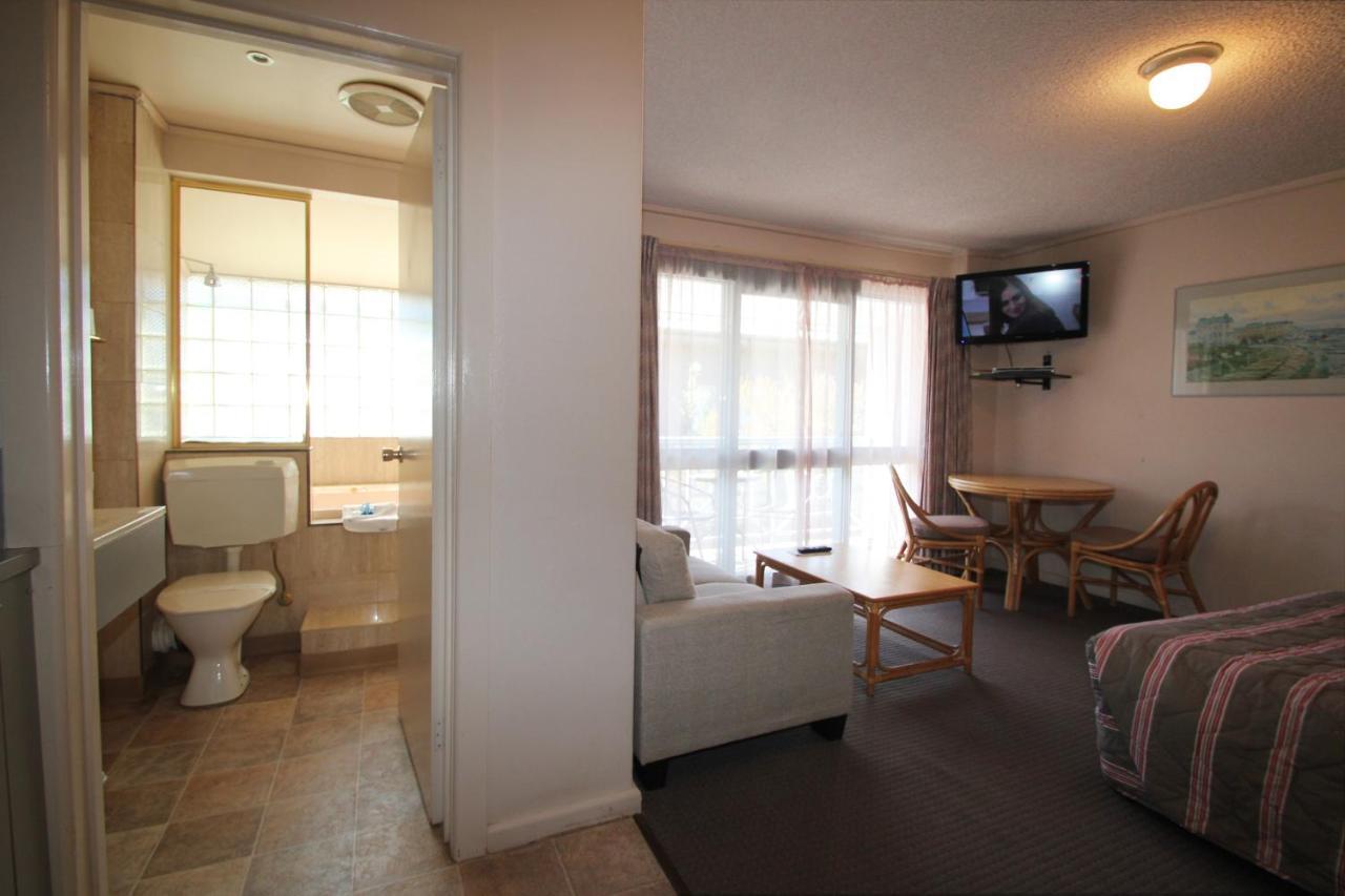 Beaumaris Bay Motel Екстериор снимка